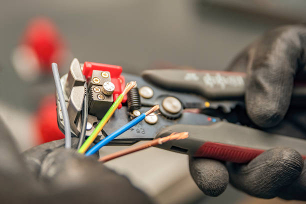 Best Emergency Electrical Repair  in Lochmoor Waterway Estates, FL
