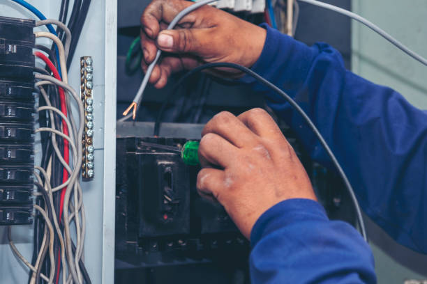 Best 24-Hour Electrician  in Lochmoor Waterway Estates, FL