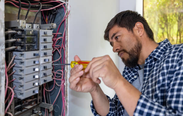 Best Circuit Breaker Repair  in Lochmoor Waterway Estates, FL